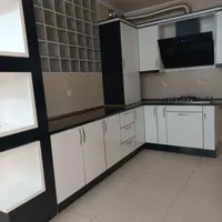 110 متر طبقه اول از دو طبقه در کارشناسان