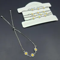 دستبند بابونه آسانسوری