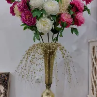گل و گلدان