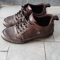 کفش|کیف، کفش، کمربند|سمنان, |دیوار