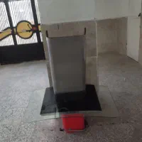 هود بی مکث|هود|مهاجران, |دیوار