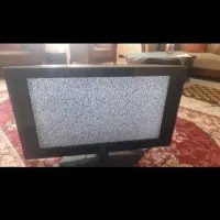تلوزیون ۳۲ ال سی دی