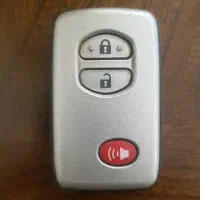 ریموت تویوتا لندکروز در حد نو(اصل)