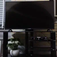 میز تلویزیون شیشه ای