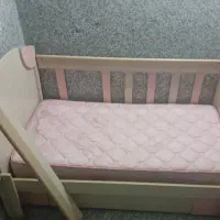 تخت نوزادی باتشک