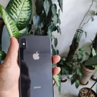 اپل iPhone X با حافظهٔ ۶۴ گیگابایت