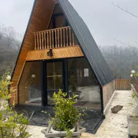 سازنده کلبه چوبی