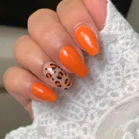 کاشت ناخن|خدمات آرایشگری و زیبایی|رشت, کوی مهر|دیوار