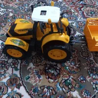 تراکتور نو تمیز ۴۰۰ تومان