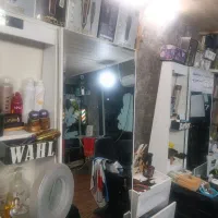 دکور آرایشگاه مردانه و سرشور در حد نو|آرایشگاه و سالن‌های زیبایی|شهریار, شهرک وائین|دیوار