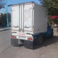 نیسان یخچال دار خط لبنیات کار میکنم