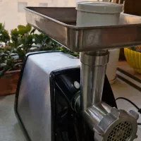 چرخ گوشت در حد نو