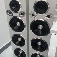 اسپیکر سفید درحدنوفلش وبلوتوث