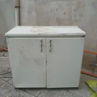 کابینت دو در فلزی