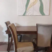 میز غذاخوری کارکرده