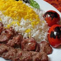استخدام کمک آشپز ایرانی و سالن کار