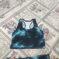 نیم تنه و شلوارک باشگاهی