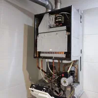 نصب‌تعمیرسرویس کولرگازی پکیج آبگرمکن لوله‌کشی مسی