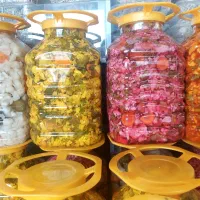 پخش انواع ترشی خانگی به قیمت عمده