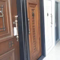 درب ضدسرقت،اتاقی،حمام و سرویس بهداشتی در صحنه|مصالح و تجهیزات ساختمان|صحنه, |دیوار