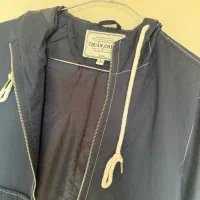 کاپشن|لباس|پرند, فاز ۶|دیوار