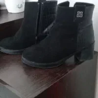 نیم پوتین سایز ۳۸