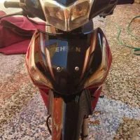 موتور سیکلت لاکی