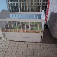 تخت کودک با قابلیت گهواره شدن