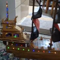 کشتی تایتانیک چوبی بزرگ