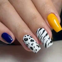 کاشت و ترمیم ناخن همراه با اموزش اصولی|خدمات آرایشگری و زیبایی|بم, |دیوار