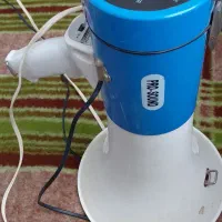 بلندگوی دستی