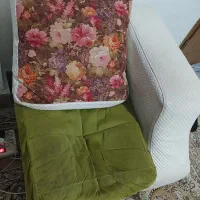 فروش فوری مبل ۶ نفره با فوم سرد و پشتی های دو رو|مبلمان خانگی و میز عسلی|بابلسر, |دیوار