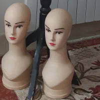 مانکن کلاه و روسری