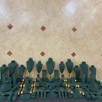 مانکن طلا/ویترین طلا/ کار اماده/ استند|فروشگاه و مغازه|ورامین, شهرک ولیعصر|دیوار