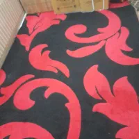 گلیم فرش قرمز و سیاه