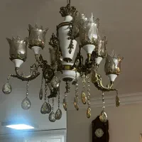 یک جفت لوستر و یک جفت دیوارکوب برنجی