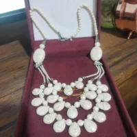 گردنبند زیبا بایه ساعت