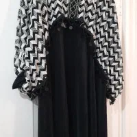 لباس|لباس|تهران, درختی|دیوار