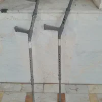 عصا زیر بغل