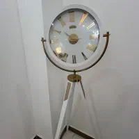 فروش ساعت سرپایی درحد نو