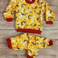 لباس بچگانه