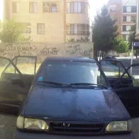 یک دستگاه ماشین پراید مدل 82