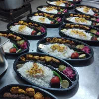 رستوران اجاق باشی پذیرش انواع سفارشات مراسم و شرکت