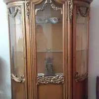 ویترین چوبی بسیار شیک برای خانه ی شیک