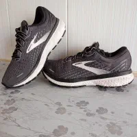 کفش بروکس گاست ۱۳ اورجینال سایز ۳۸