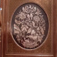 تابلو مسی با قاب خاتم کاری ظریف  (قدیمی)