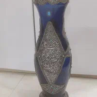 یک عدد گلدان نگین فیروزه و دو عدد سجاده