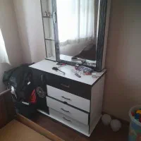 تختخواب  و میز آرایش