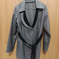 تعدادی کت و دامن و لباس مجلسی