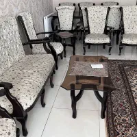 یک دست مبلمان نه نفره به همراه ناهار خوری شش نفره|مبلمان خانگی و میز عسلی|اصفهان, ملک|دیوار